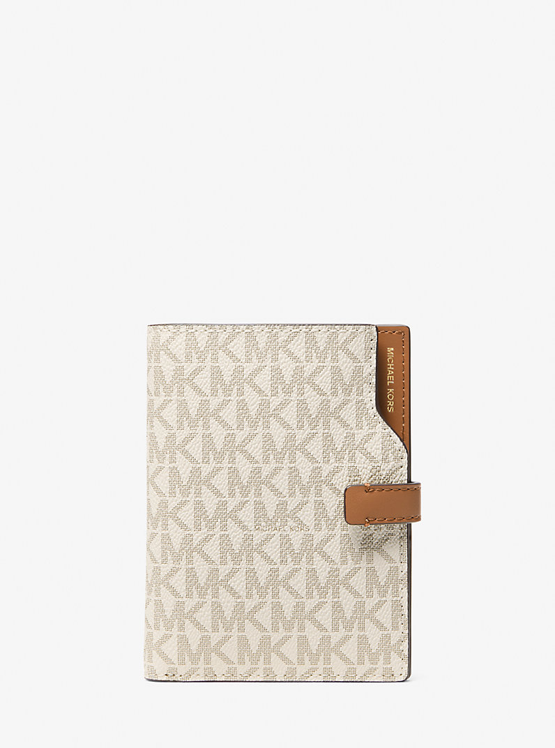 MICHAEL KORS JET SET SIGNATURE LOGO PASSPORT ΠΟΡΤΟΦΟΛΙ