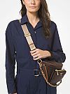 MICHAEL KORS SLATER MEDIUM LOGO SLING ΤΣΑΝΤΑ